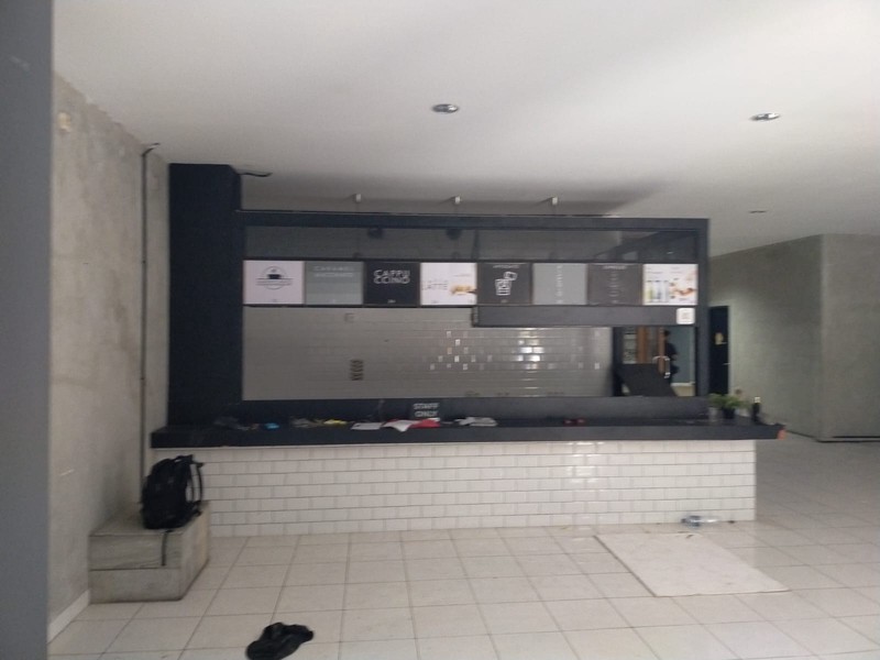 Disewakan Ruko Strategis 3,5 Lantai di Sagan Pusat Bisnis, Terban, Gondokusuman, Yogyakarta