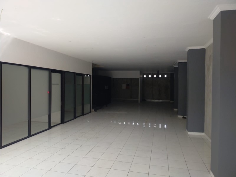 Disewakan Ruko Strategis 3,5 Lantai di Sagan Pusat Bisnis, Terban, Gondokusuman, Yogyakarta