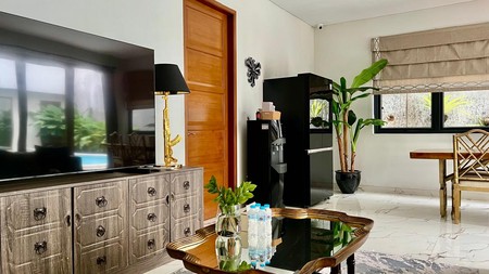 Rumah Mewah,ada pool di Bintaro Jaya Sektor 3