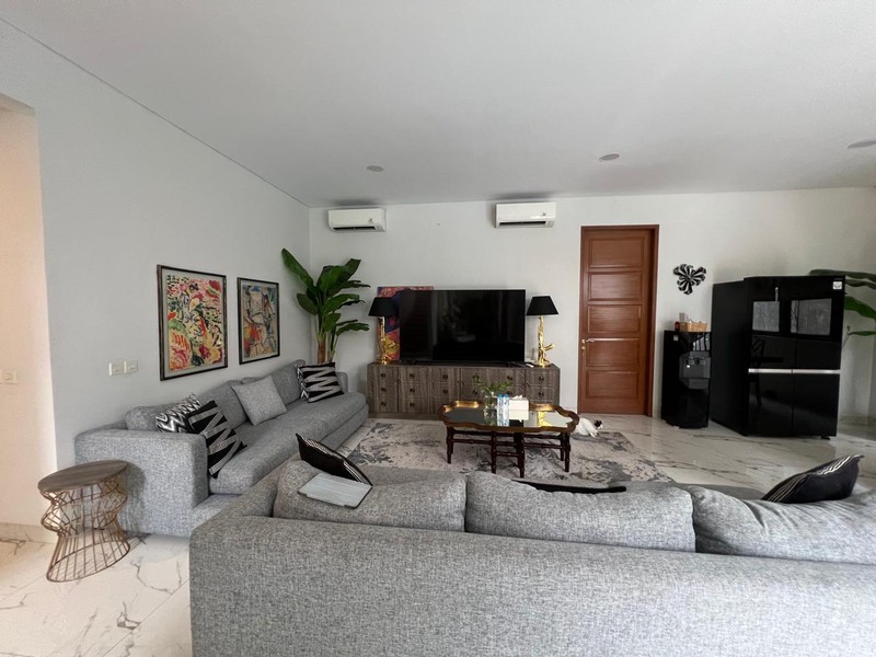 Rumah Mewah,ada pool di Bintaro Jaya Sektor 3