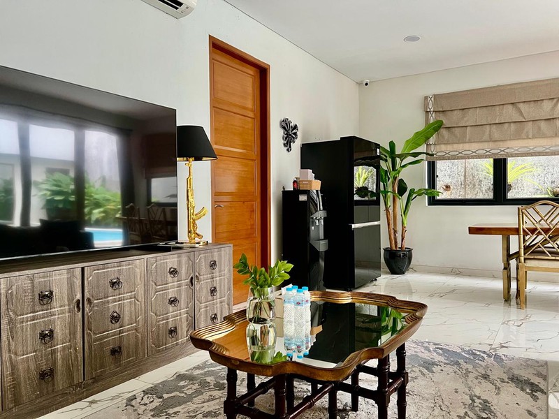 Rumah Mewah,ada pool di Bintaro Jaya Sektor 3