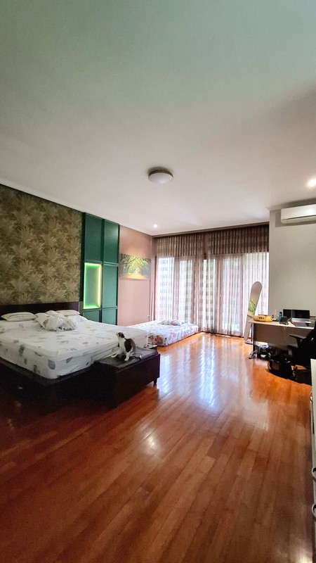 Rumah Bagus,siap huni,ada pool di Bintaro Jaya 7