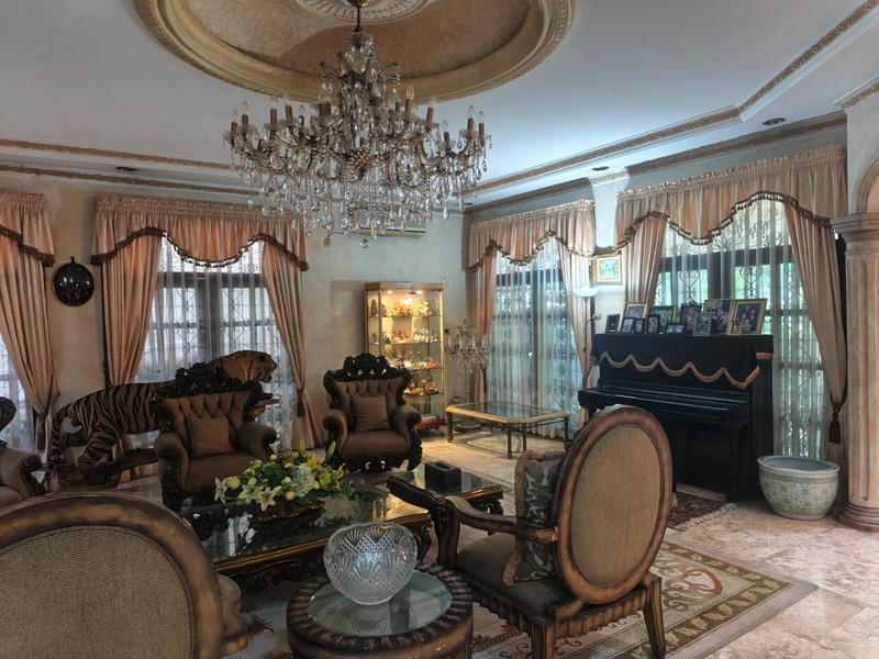 Rumah Hitung Tanah Area Cipete