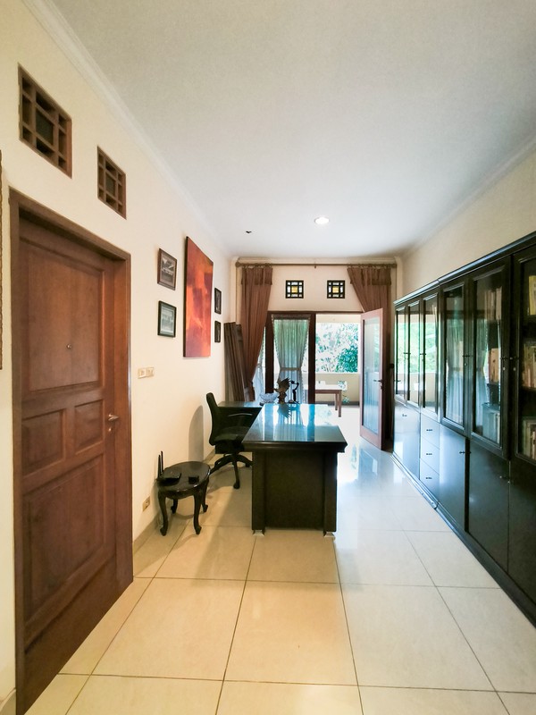 RUMAH MEWAH EKSKLUSIF DI GIRI LOKA BSD CITY