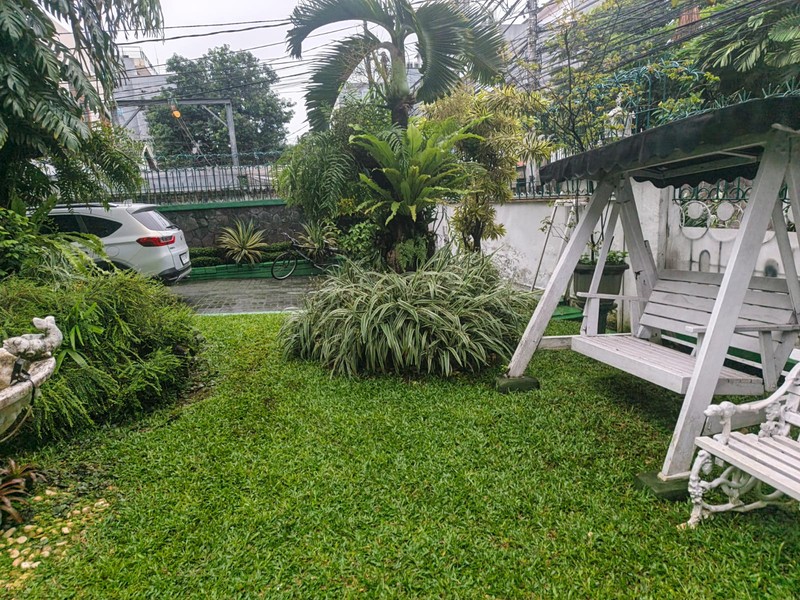 Rumah Asri dan Nyaman Lokasi Strategis di Asem Baris Raya, Tebet