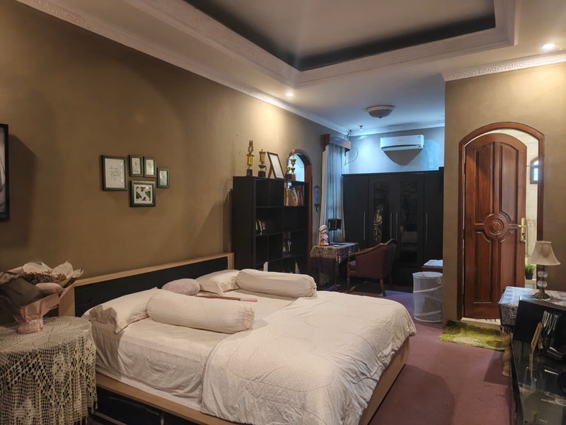 Rumah Asri dan Nyaman Lokasi Strategis di Asem Baris Raya, Tebet