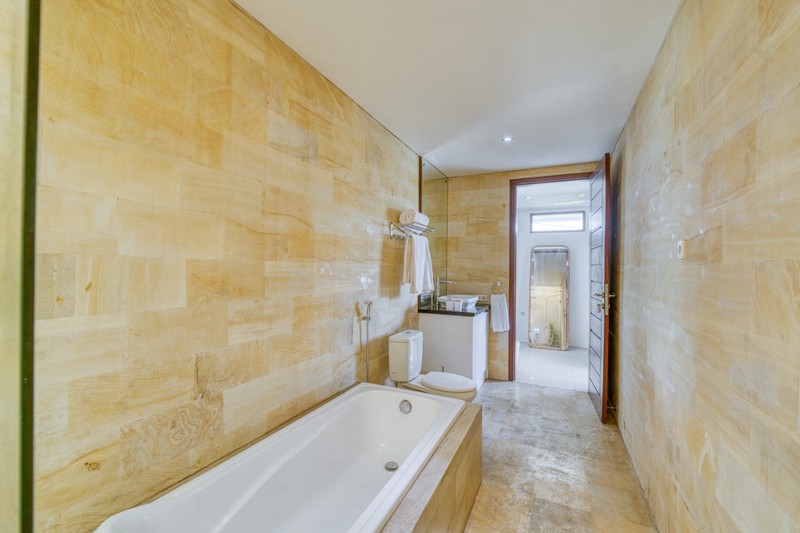 Yearly Rental - Modern 4-Bedroom Villa Next to Montessori School, Canggu, Bali