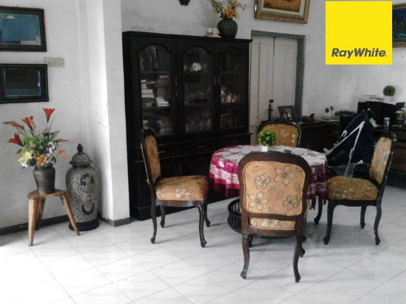 Dijual Rumah Pusat Kota di Jl Karang Menjangan Surabaya