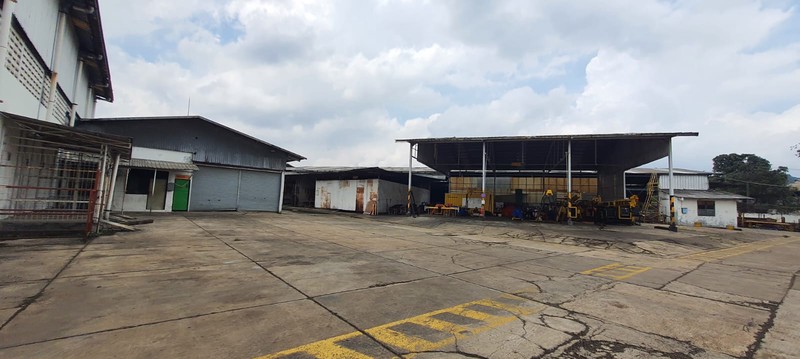 Workshop luas 3.3 Hektar di Jl. Raya Citereup Gunung Putri Bogor