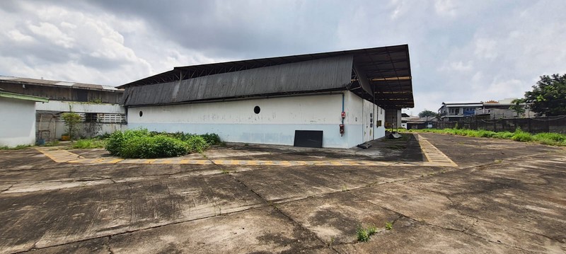 Workshop luas 3.3 Hektar di Jl. Raya Citereup Gunung Putri Bogor