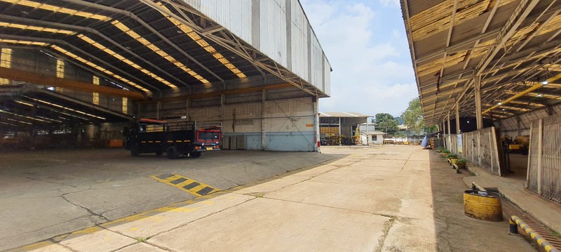 Workshop luas 3.3 Hektar di Jl. Raya Citereup Gunung Putri Bogor