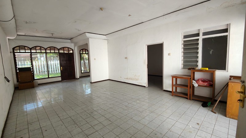 Dijual Rumah Lama Hitung Tanah di Sidosermo Indah Surabaya