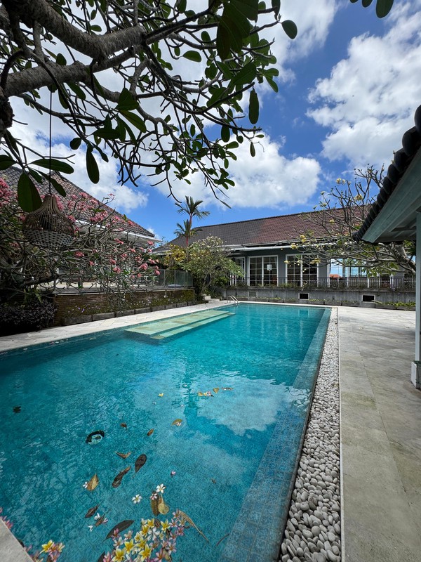 Luxurious Villa Freehold In Heart Canggu Bali