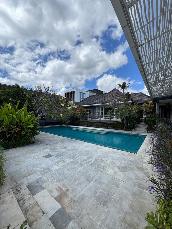 Luxurious Villa Freehold In Heart Canggu Bali