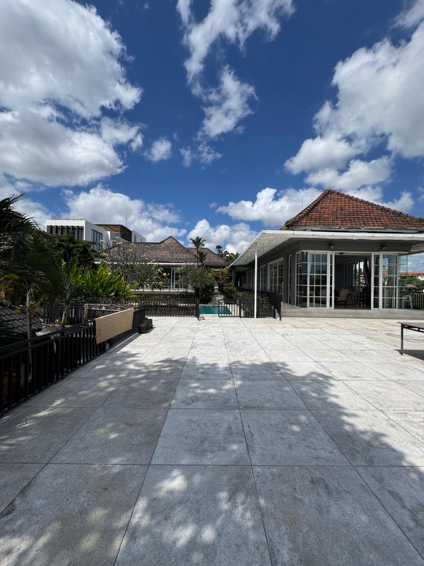 Luxurious Villa Freehold In Heart Canggu Bali