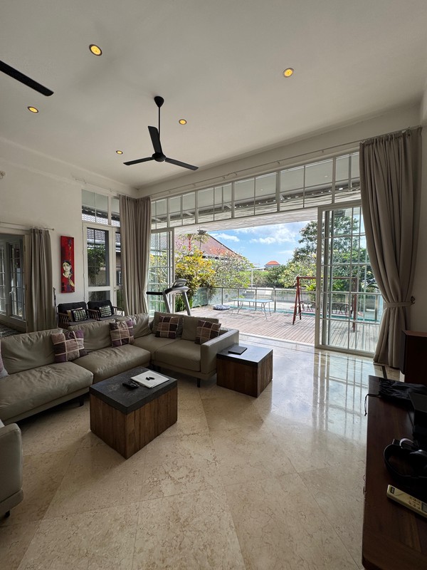 Luxurious Villa Freehold In Heart Canggu Bali