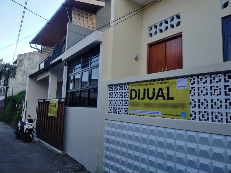 Rumah 2 Lantai Strategis di Umbulharjo Lokasi Premium & Akses Mudah, Pandeyan, Umbulharjo, Yogyakarta