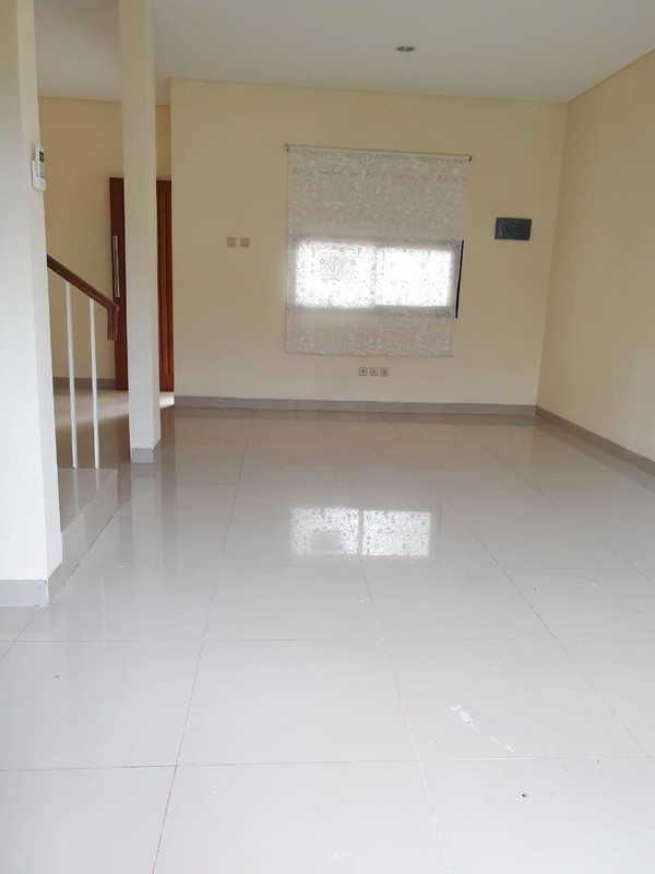 Dijual cepat rumah di Greenwoods - Pamulang 8 Residence