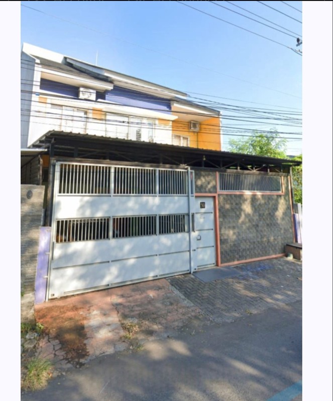 DIJUAL CEPAT RUMAH MINIMALIS AREA KOMERSIAL DI RAYA WIGUNA BANGUNAN 2,5 LANTAI