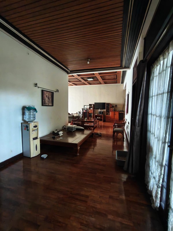  DI JUAL RUMAH 2 LANTAI LOKASI STRATEGIS DI SALENDRO BANDUNG