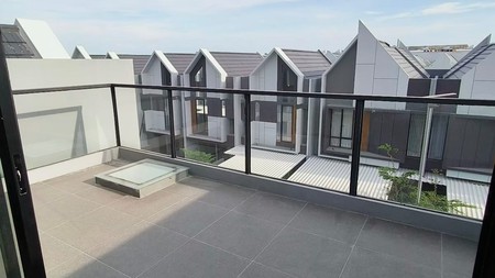 Rumah Surabaya Dijual Atau disewakan di Grand Eastern Sukolilo