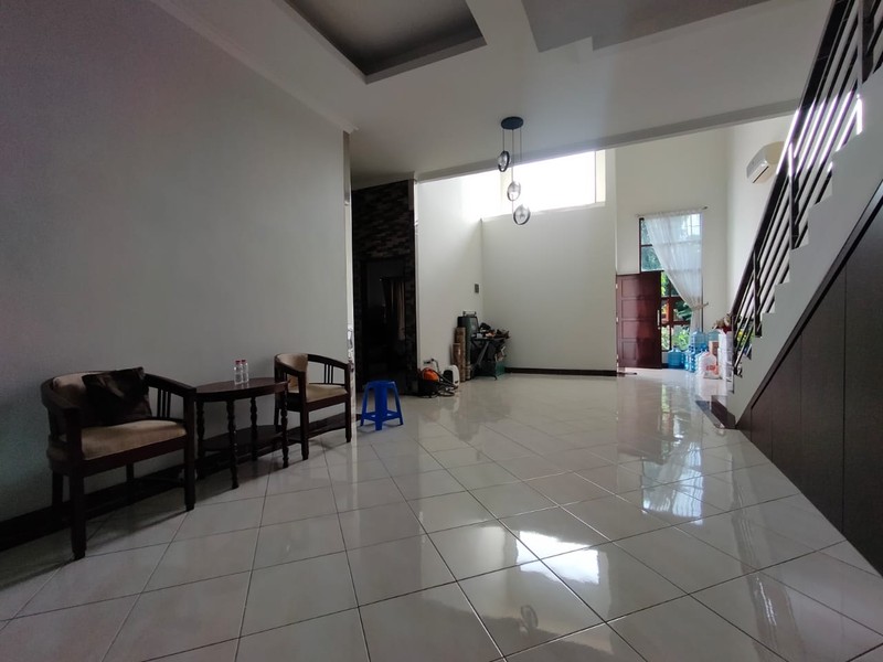 Rumah Dijual di Grand Wisata Cluster Festive Garden - 2 Lantai, Lokasi Strategis & Harga Menarik