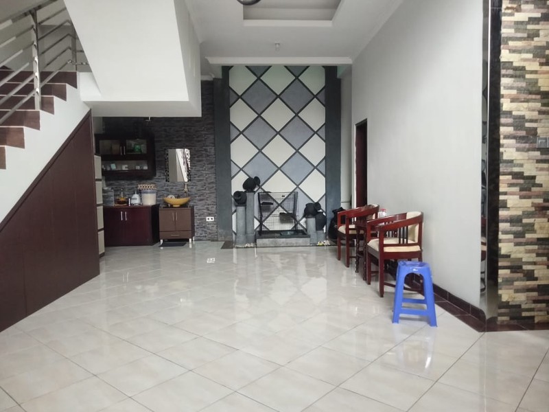 Dijual Rumah di Grand Wisata Cluster Festive Garden - 2 Lantai, Lokasi Strategis & Harga Menarik