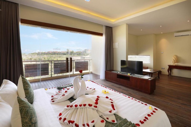 Luxurious Villa Complex Resort Freehold In Nusa Dua Bali