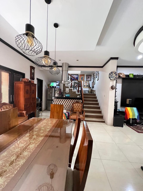 Rumah Bagus Di Jl H Som Pondok Aren Tangerang Selatan