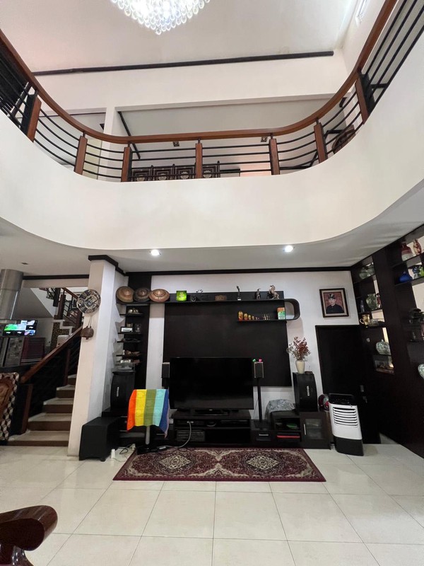 Rumah Bagus Di Jl H Som Pondok Aren Tangerang Selatan