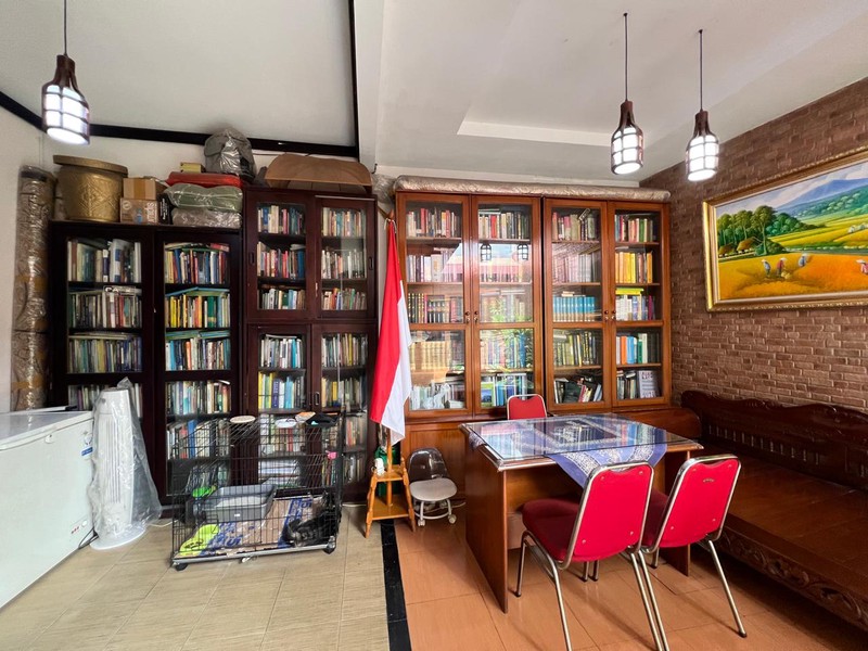 Rumah Bagus Di Jl H Som Pondok Aren Tangerang Selatan