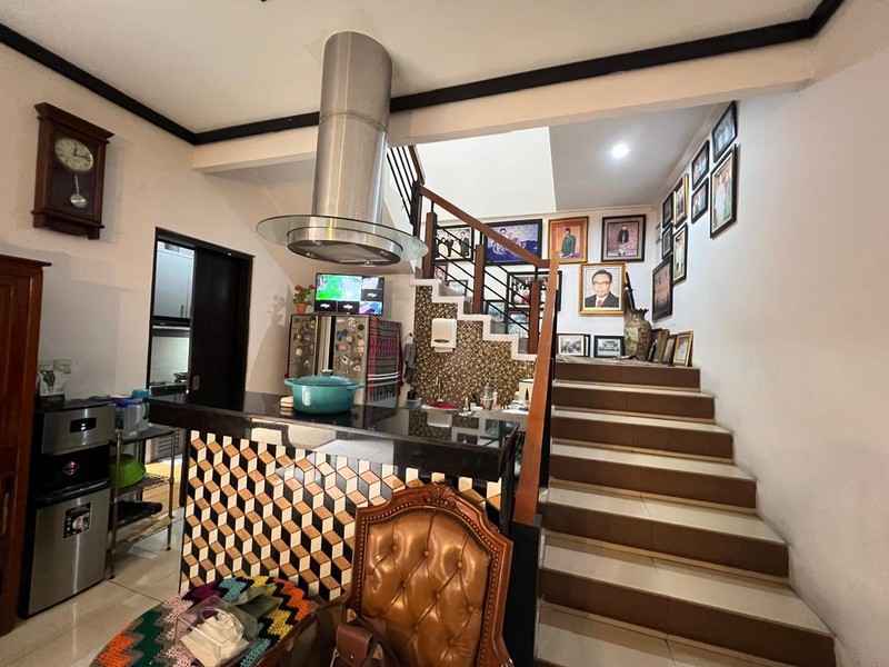 Rumah Bagus Di Jl H Som Pondok Aren Tangerang Selatan