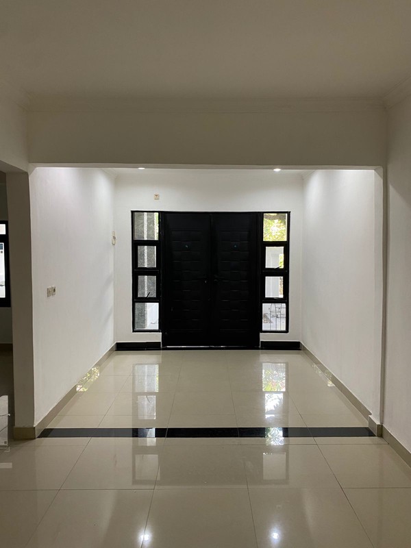 Rumah Bagus Di Komp Perdagangan, Jl Niaga Ciledug Tangerang