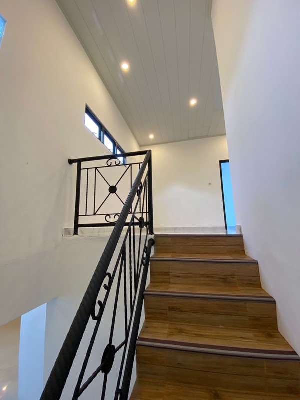 Rumah Bagus Di Komp Perdagangan, Jl Niaga Ciledug Tangerang