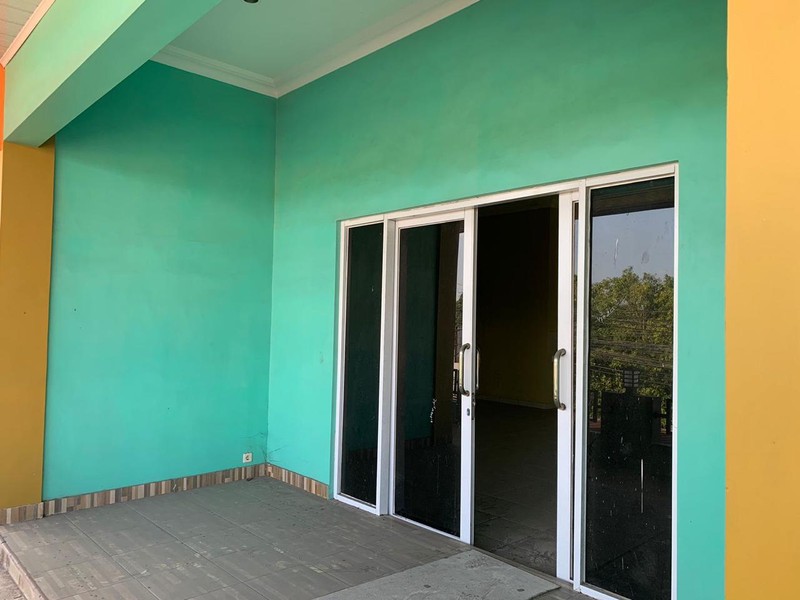 Dijual Rumah/Ruang Usaha Strategis 3 Lantai di Pinggir Jalan Raya Jogja - Solo, Karang Dukuh, Jogonalan, Klaten