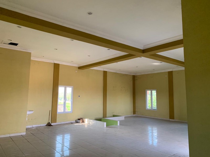 Dijual Rumah/Ruang Usaha Strategis 3 Lantai di Pinggir Jalan Raya Jogja - Solo, Karang Dukuh, Jogonalan, Klaten