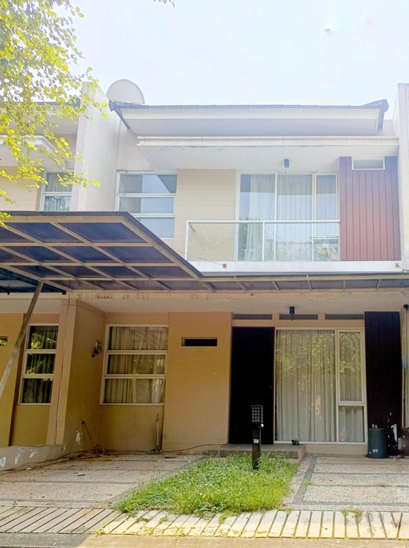 Rumah 2 Lantai Dekat Stasiun KRL Pondok Ranji Bintaro | 3 KT | Carport 2 Mobil