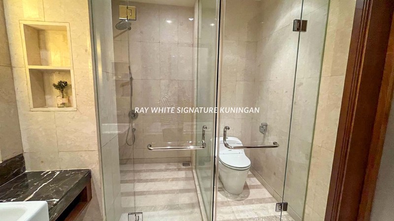 Apartemen Oakwood Premier Cozmo Mega Kuningan Unit 4202