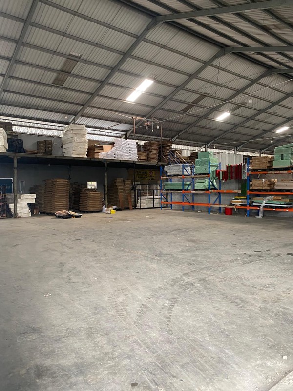 Dijual Gudang+ Pabrik (Zona Merah) Kepatihan Gresik