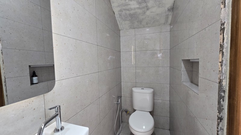 Bangunan Kantor Brand New Siap Pakai Dengan Pasar Sewa Aktif Di Blok M