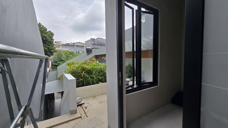 Bangunan Kantor Brand New Siap Pakai Dengan Pasar Sewa Aktif Di Blok M