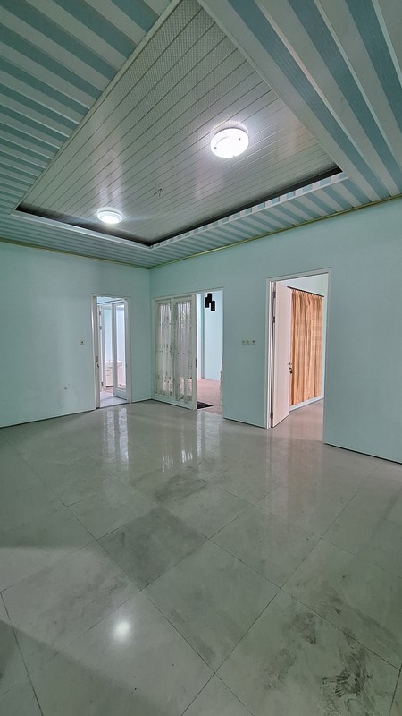 MURAH LUAS Dijual Rumah Royal Residence Wiyung Surabaya Barat Lokasi Terdepan Dekat Showoom Honda Royal Wiyung, Mitra 10, Citraland  Pakuwon Mall