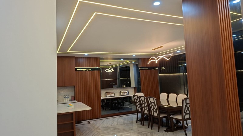 Dijual Rumah Mewah dengan gaya minimaist modern di Taman Beverly Golf Lippo Karawaci Tangerang
