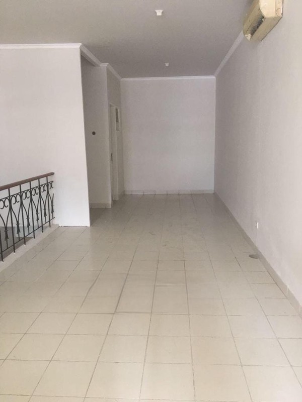 Ruko Siap Untuk Usaha Di Kota Wisata Cibubur akses Tol Nagrak