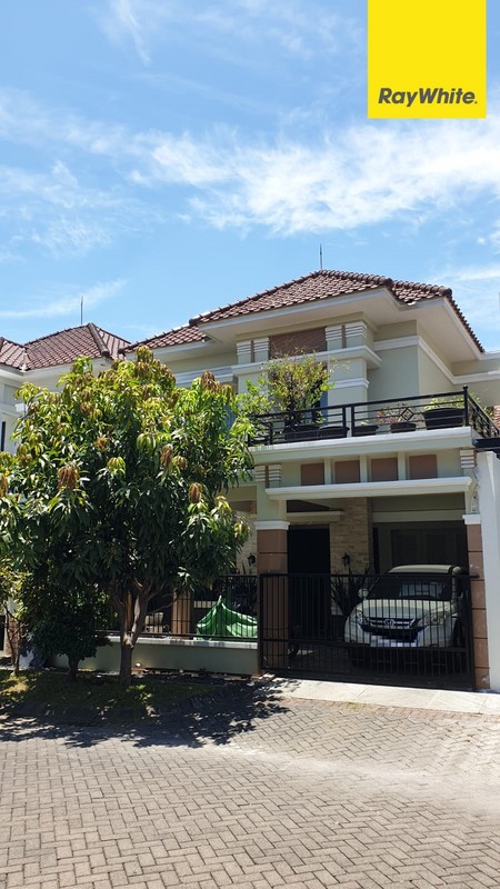 Dijual Rumah 2 lantai di Central Park Surabaya Selatan