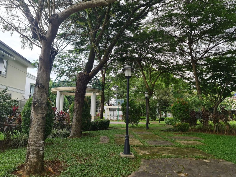 RUMAH BAGUS DI FORESTA BSD