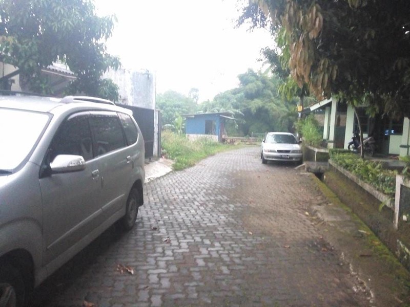 Rumah Siap Huni dengan Hunian Nyaman dan Asri di Ciputat