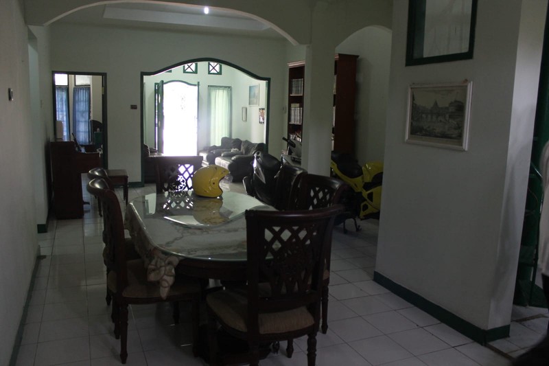 Rumah Siap Huni dengan Hunian Nyaman dan Asri di Ciputat