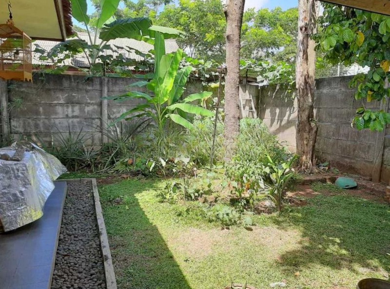 Tanah Hook Pinggir Jalan Utama Luas 1135M² Selangkah ke Tol Krukut