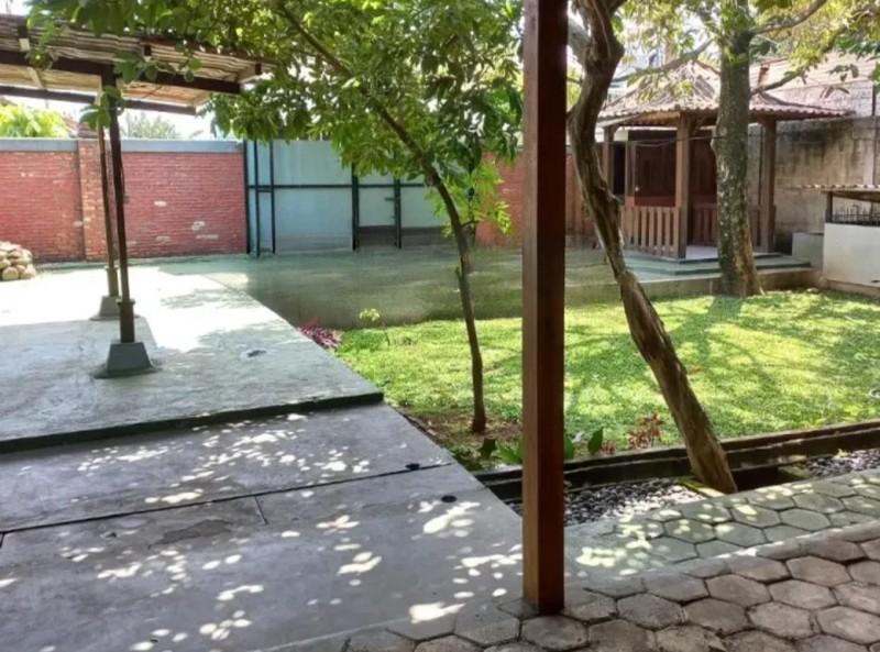 Tanah Hook Pinggir Jalan Utama Luas 1135M² Selangkah ke Tol Krukut